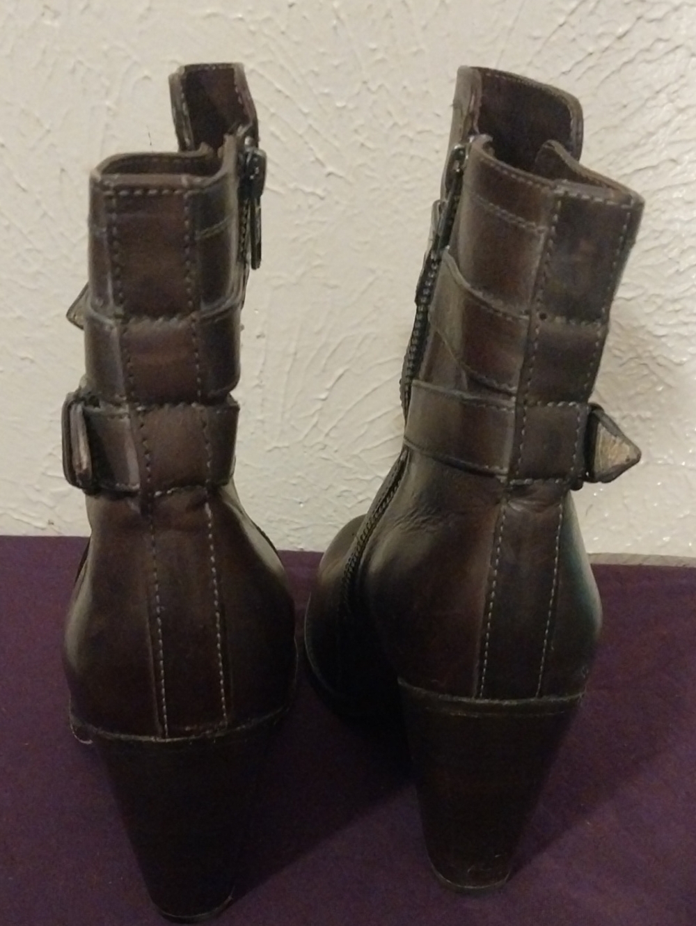 Frye Boots - Picture 5 of 15